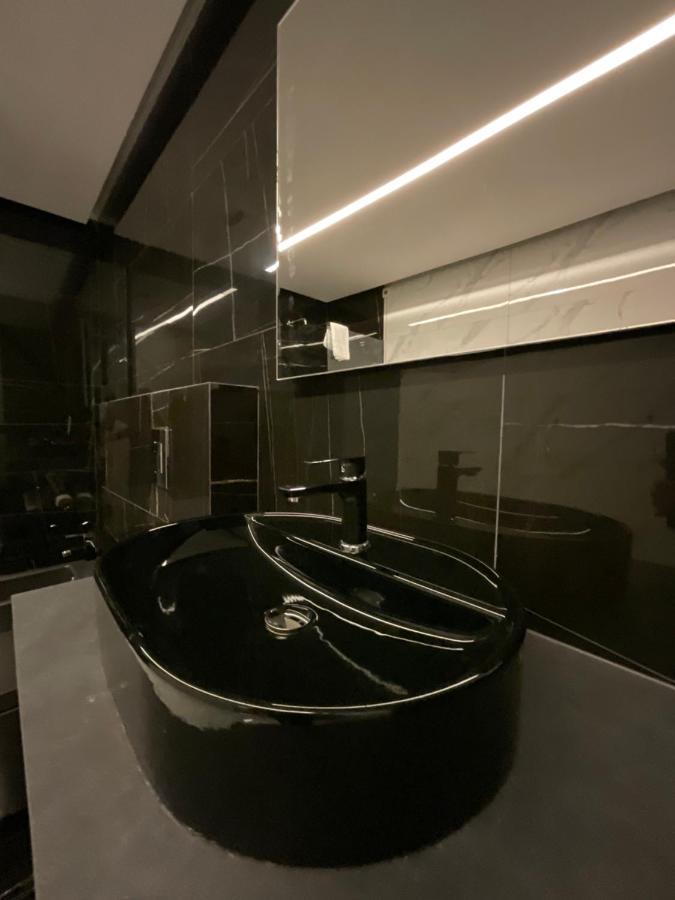 Palace Hotel & Spa Titova Mitrovica Екстериор снимка