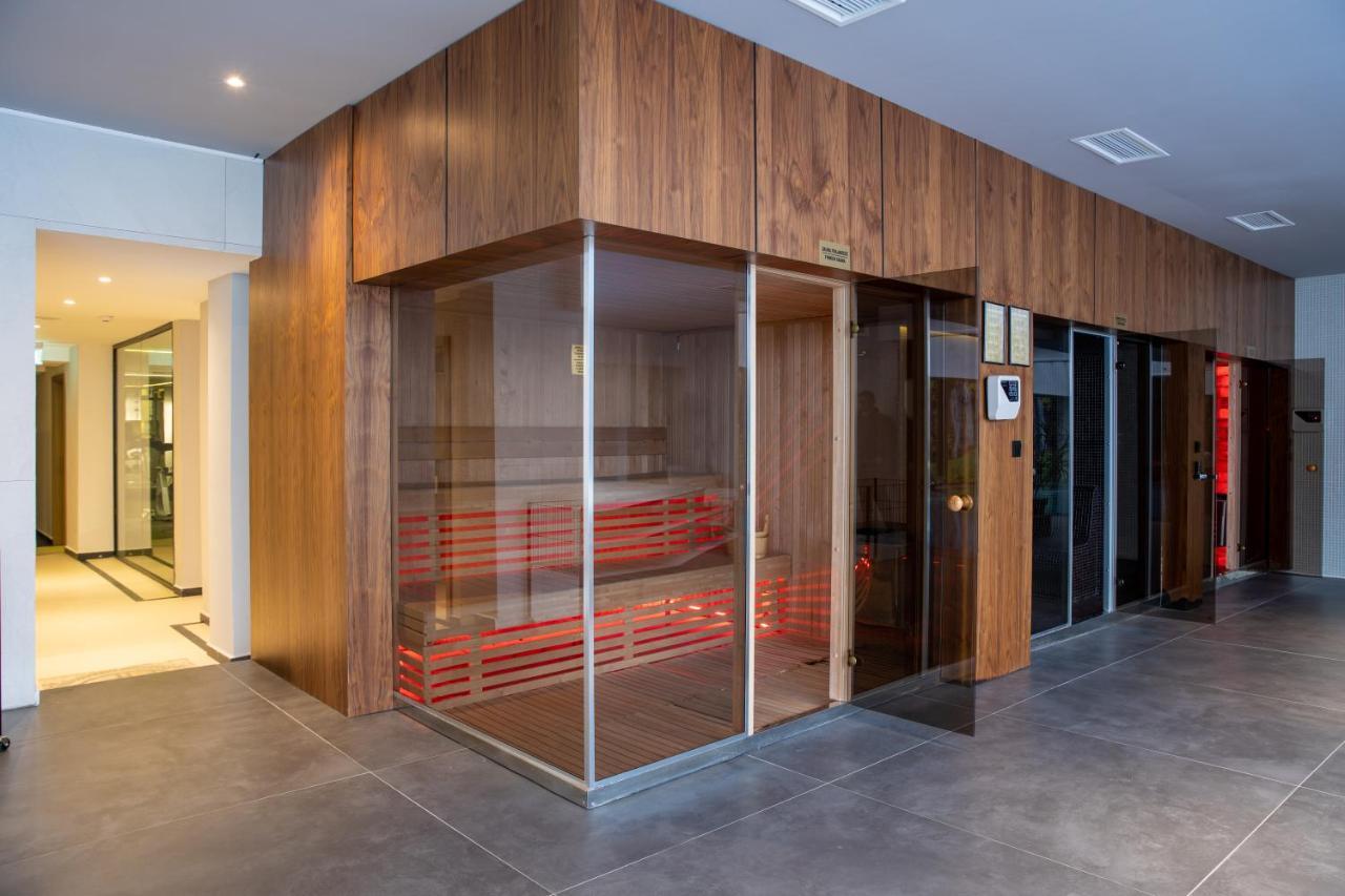 Palace Hotel & Spa Titova Mitrovica Екстериор снимка