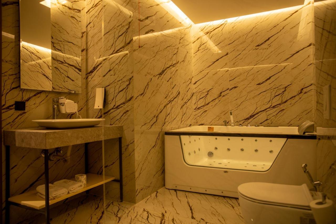Palace Hotel & Spa Titova Mitrovica Екстериор снимка